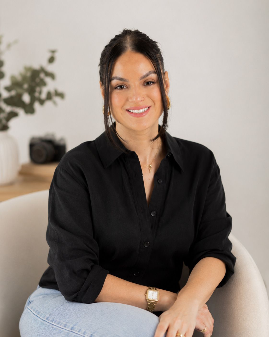 Katia, photographer and owner of Katia Studio Co.